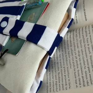 İsme Özel Cepli Çizgili Kitap Kılıfı Lacivert - Görsel 3